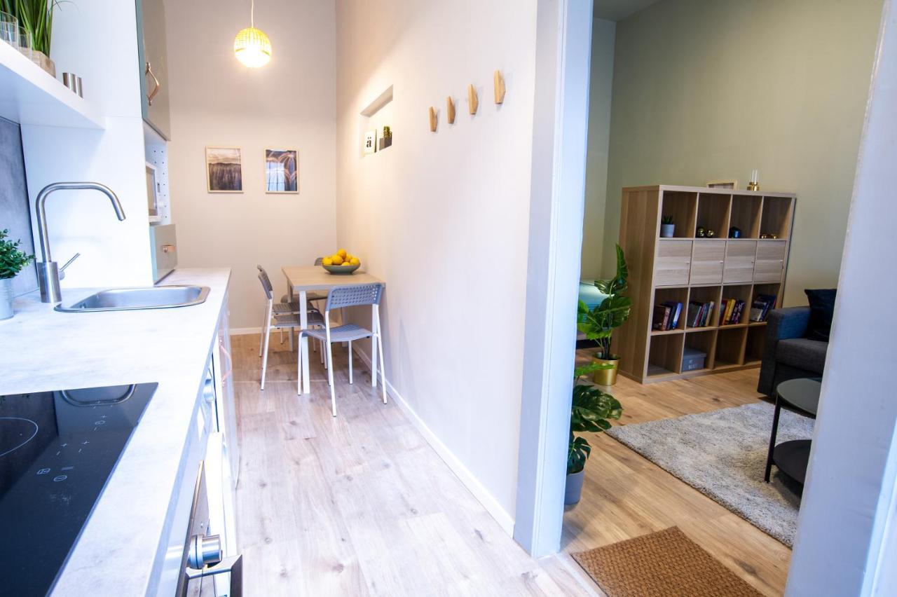 Cozy Apartment On The Boulevard. — Photos 1